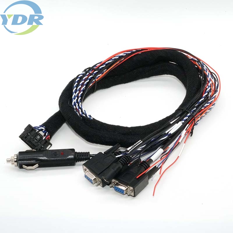 Molex 34959-0340 do káblového zväzku DB9 Automotive